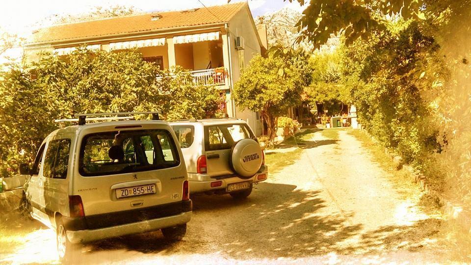 Apartments Lana Starigrad Paklenica Oda fotoğraf